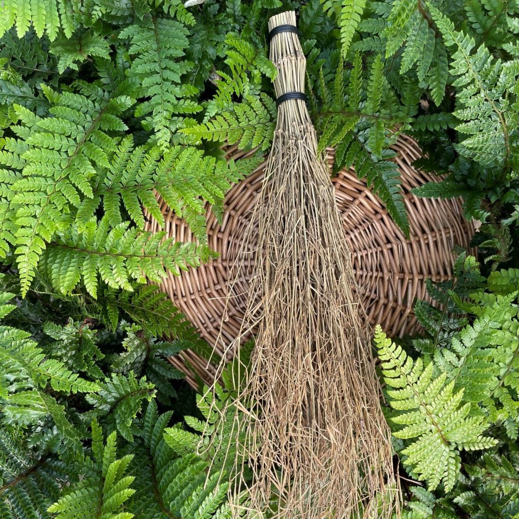 Niwaki Bamboo Hand Broom