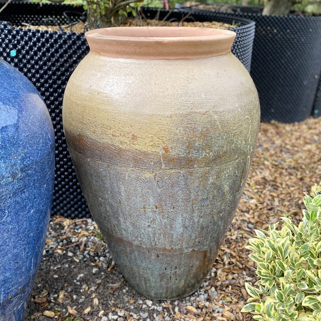 Haikou Yakuta Water Jar