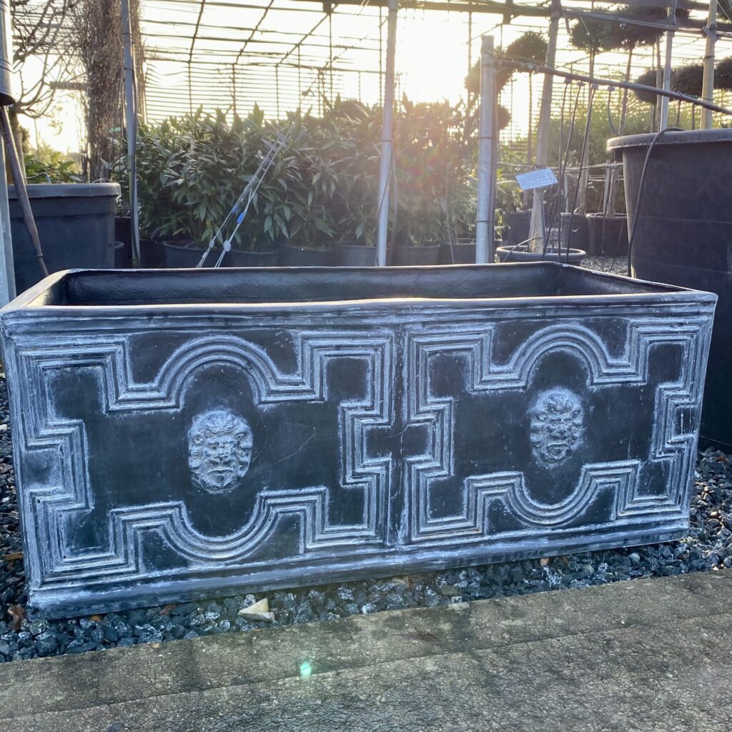 Elizabethan Double Trough - Image 2