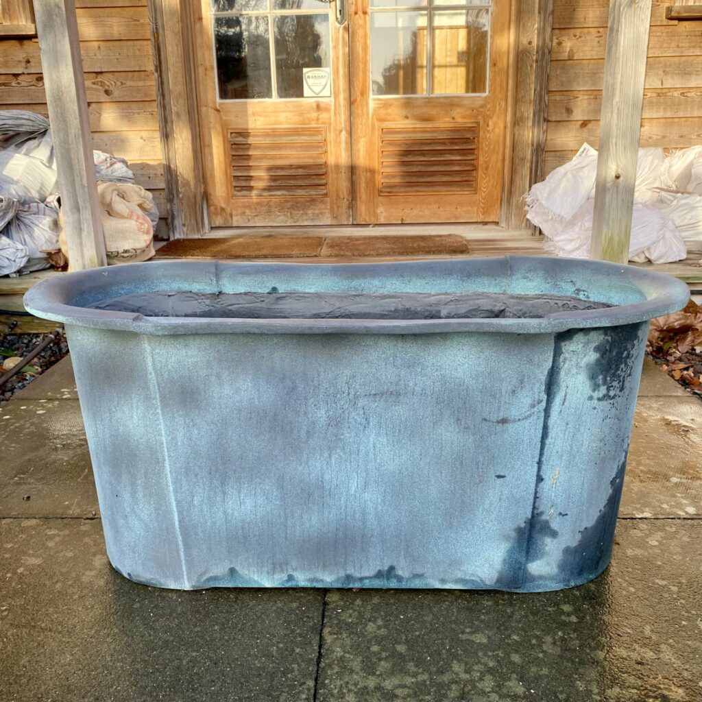 Provencal Trough - Image 2
