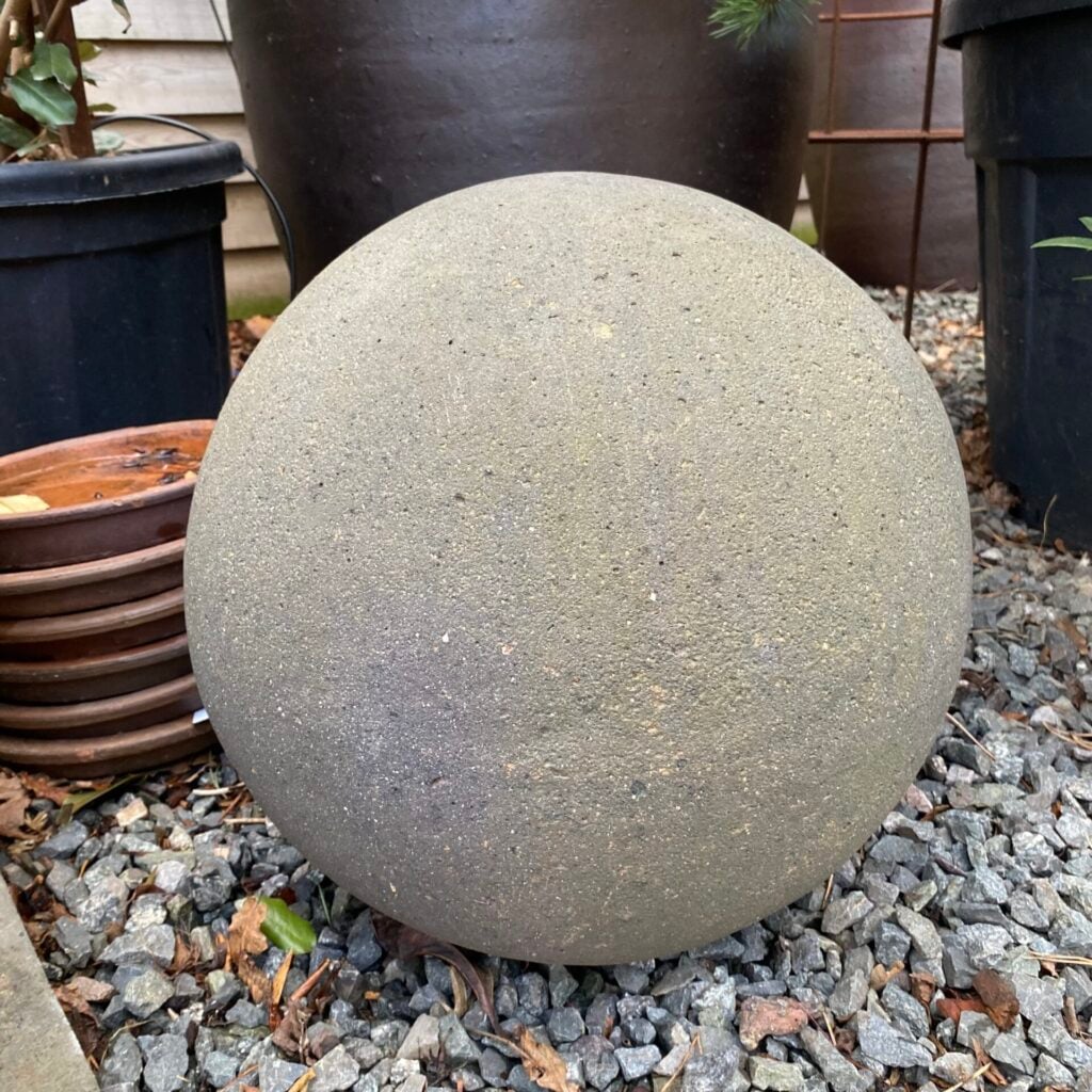 Old Ironstone Ball - Image 6