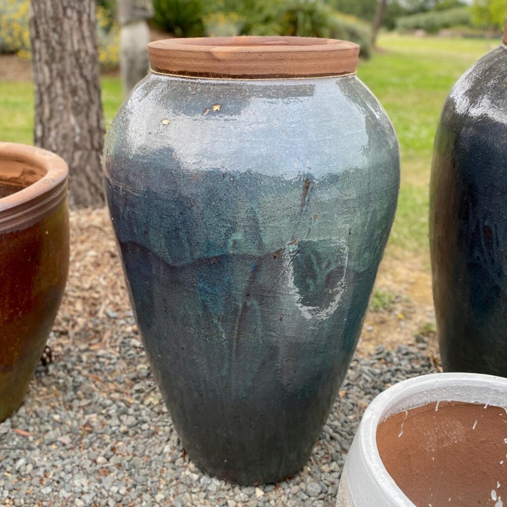Haikou Yakuta Water Jar - Image 6