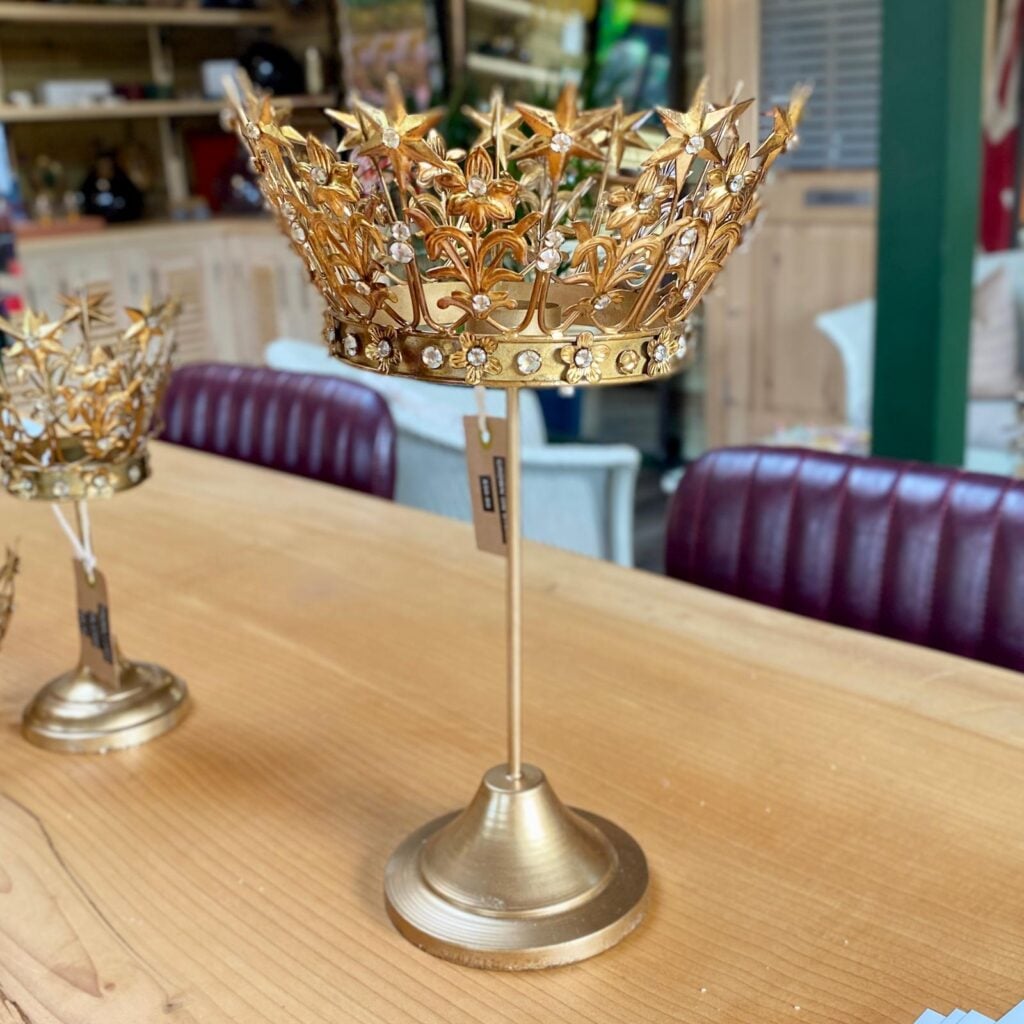 Gold Toned Antique Tea Light Crown On Stand