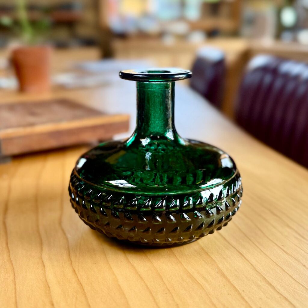 Tura Vase - Image 3