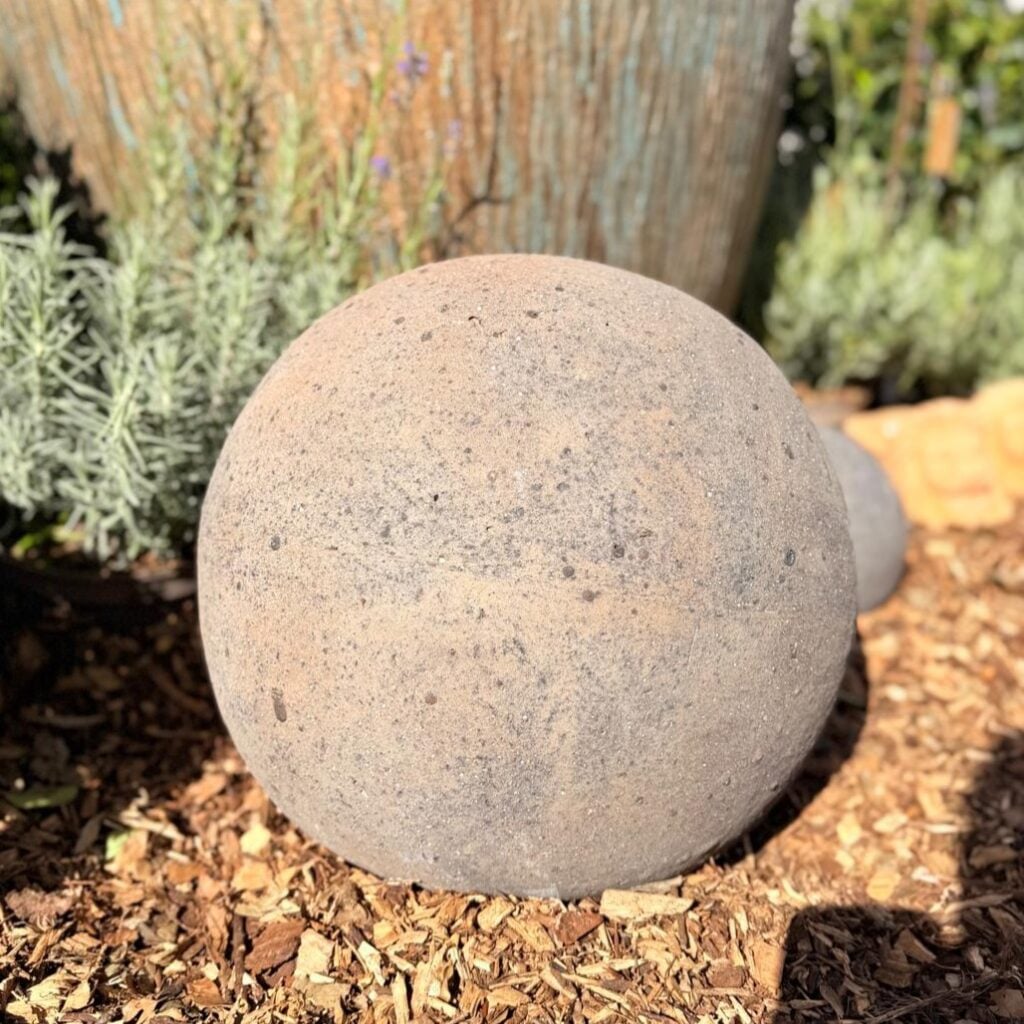 Old Ironstone Ball - Image 5