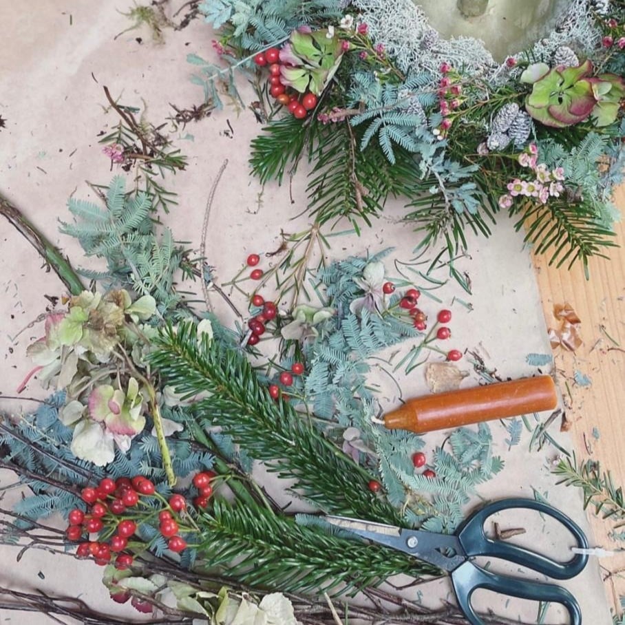 Winter Wreath Workshops 2025 - Image 8