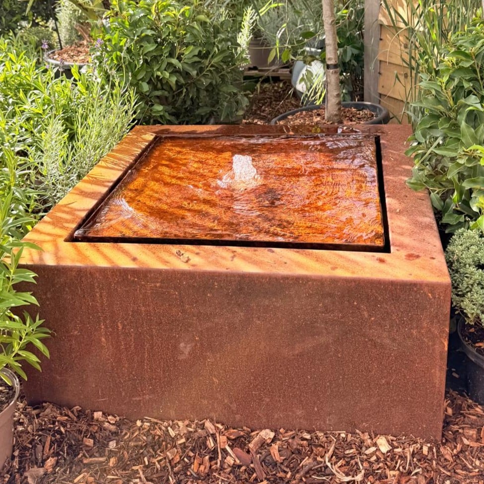 Square Corten Water Table